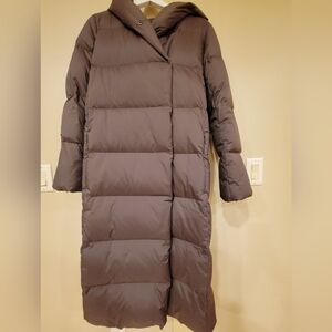 NWT- Aritzia Babaton The Duvet Puffer, Size:XS, Color: Rich Mocha Brown